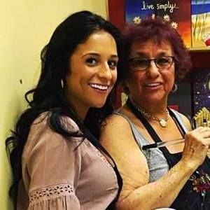 Meet your Posher, Maria